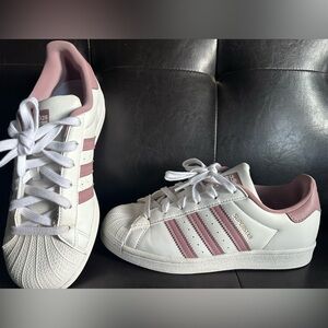 Adidas Superstar Women’s White Blush Pink Stripes Casual Sneakers